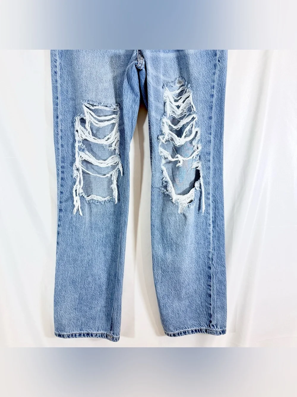 Aeropostale 90's Baggy High Rise Button Fly Straight Leg Jeans W/ Destruction - Picture 3 of 12